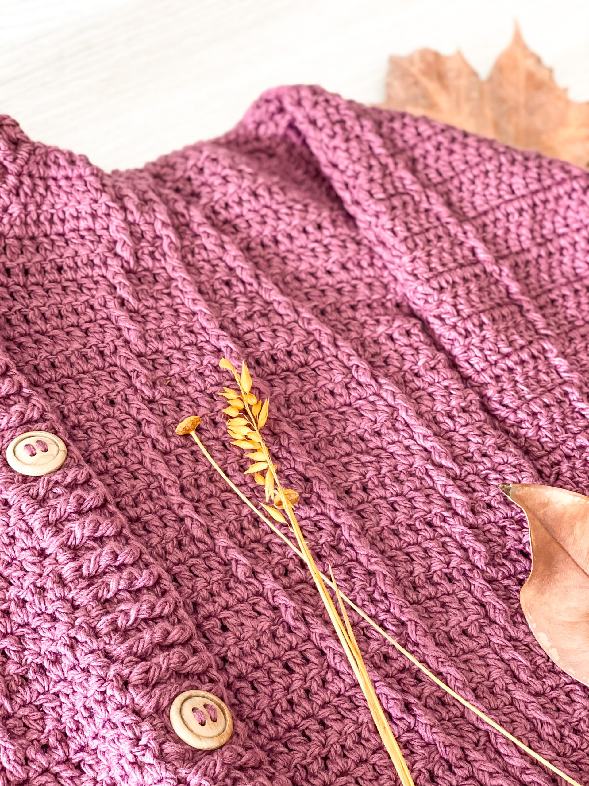 Chaqueta Eri de crochet en lana vegana, prenda cómoda y versátil, patrón gratuito accesible